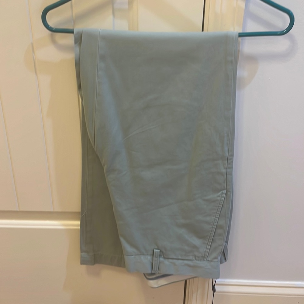 Ralph Lauren Pale Green Classic Fit Men’s Pants - Size 32/32
